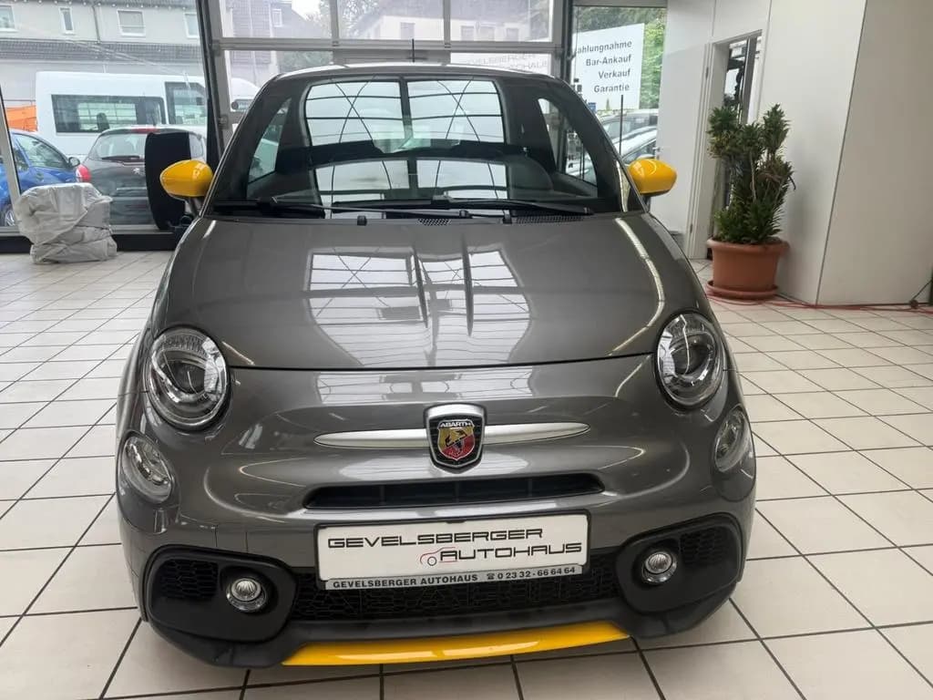 Main__Slider__Photo:Abarth 500 595 Pista 1.4 T-Jet 16V EU6d-T wenig Kilomet 11/2019-0