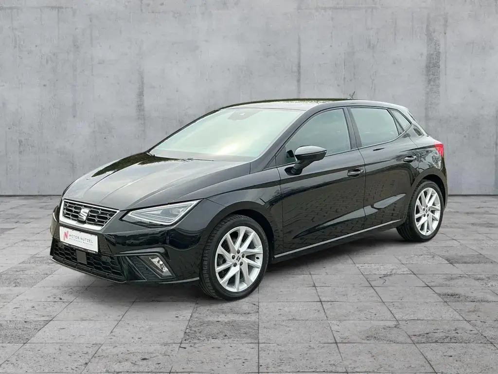 Main__Slider__Photo:Seat Ibiza 1.0 TSI FR DSG LED+NAV+APP+SHZ+RFK+GRA+17" 01/2023-1