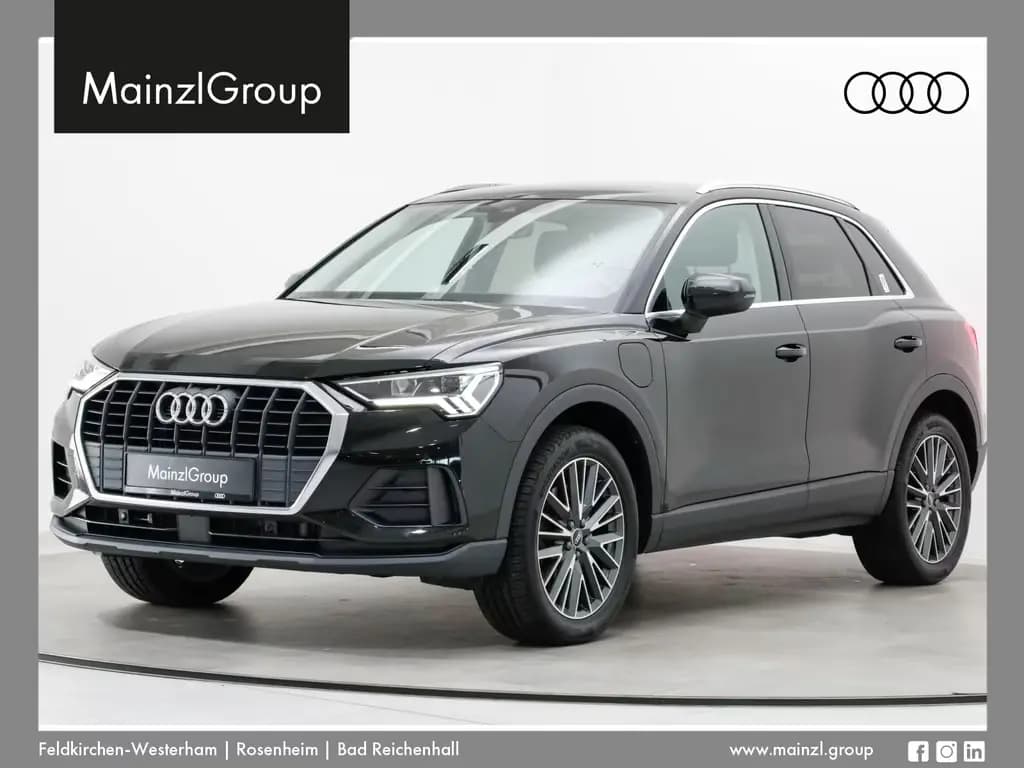Main__Slider__Photo:Audi Q3 45 eTFSI S tronic Kam. SHZ PDC Virtual 11/2022-0