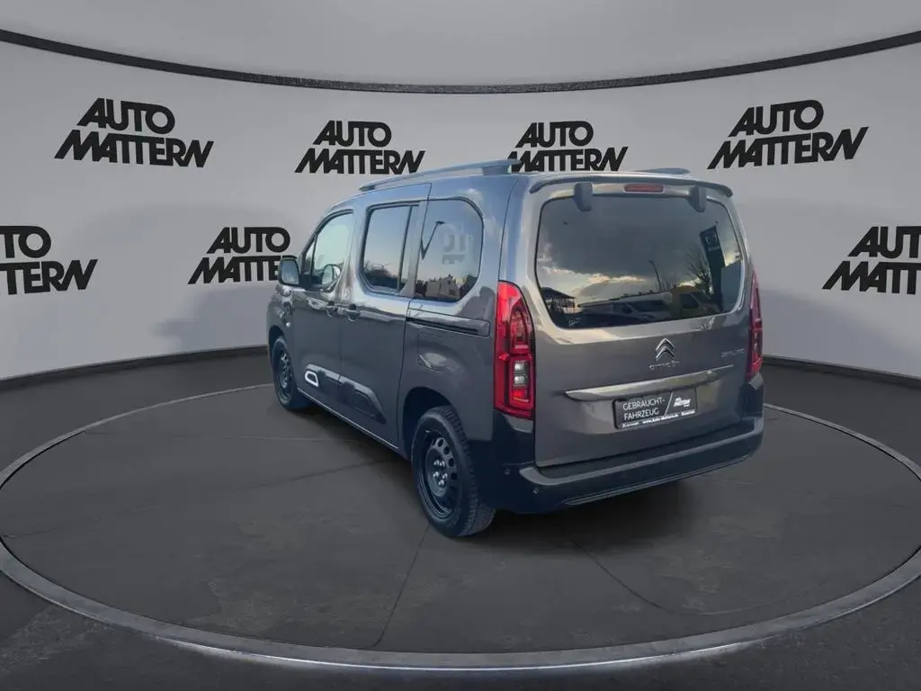Main__Slider__Photo:Citroën Berlingo 1.2PT130 Shine M Automatik |Kamera|Navi 01/2023-1