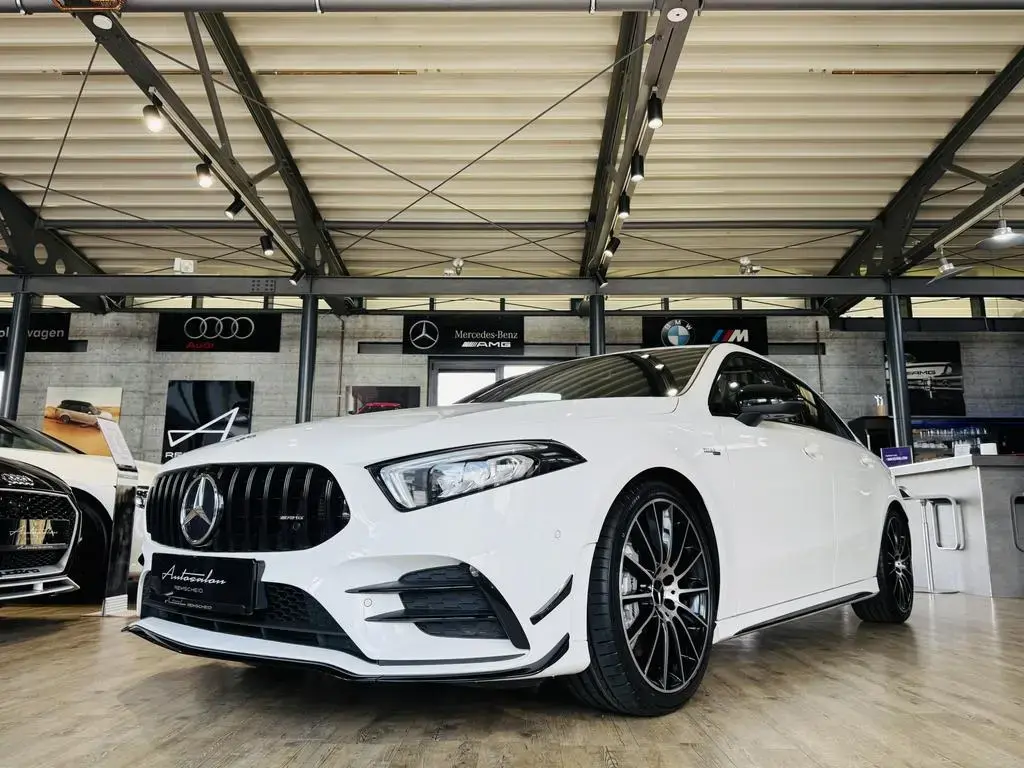 Main__Slider__Photo:Mercedes-Benz A-Class 35 AMG 4Matic Lim.*SCHALE*KAMERA*LED*NAVI*MBUX 11/2019-1