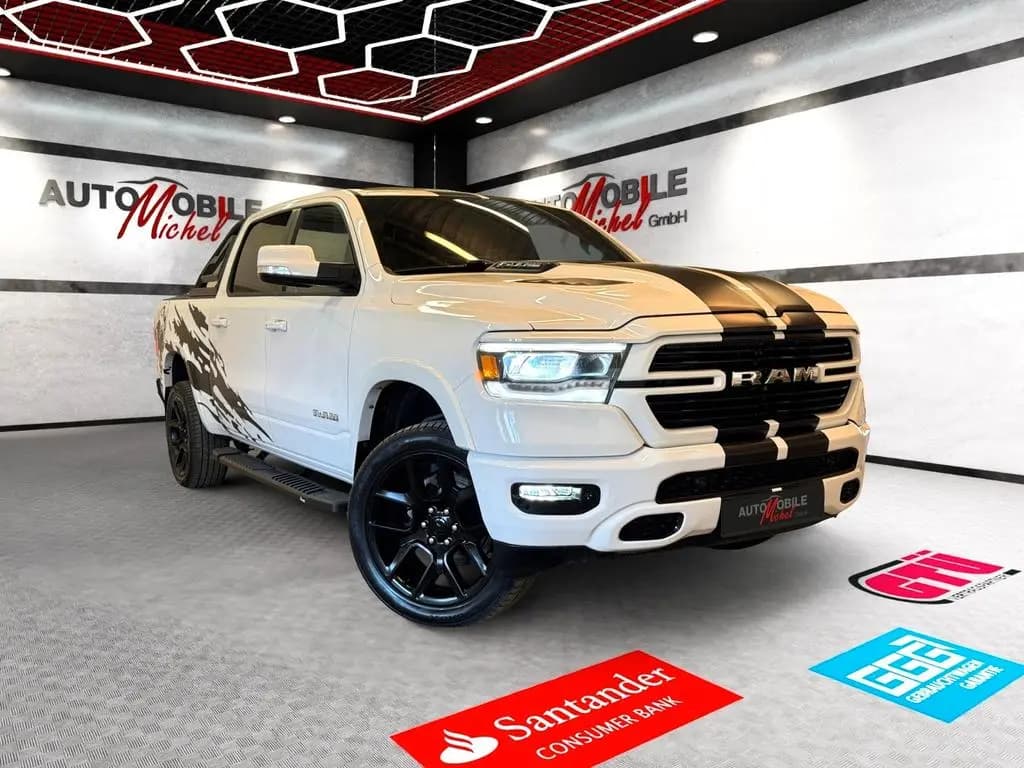 Main__Slider__Photo:Dodge RAM 1500 5.7 Laramie / 4x4 / eTorque / LED 07/2021-0