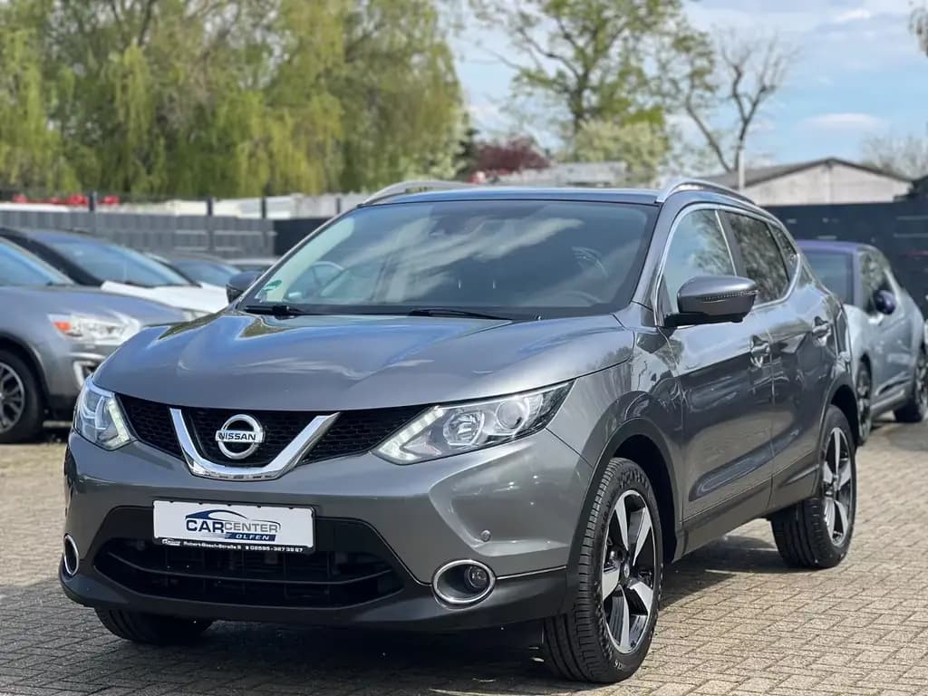 Main__Slider__Photo:Nissan Qashqai N-Connecta 04/2017-0