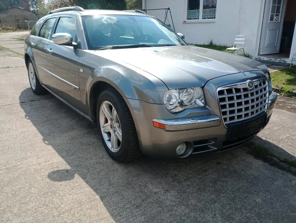 Main__Slider__Photo:Chrysler 300C Touring 3.0 CRD Autom. - 04/2009-0