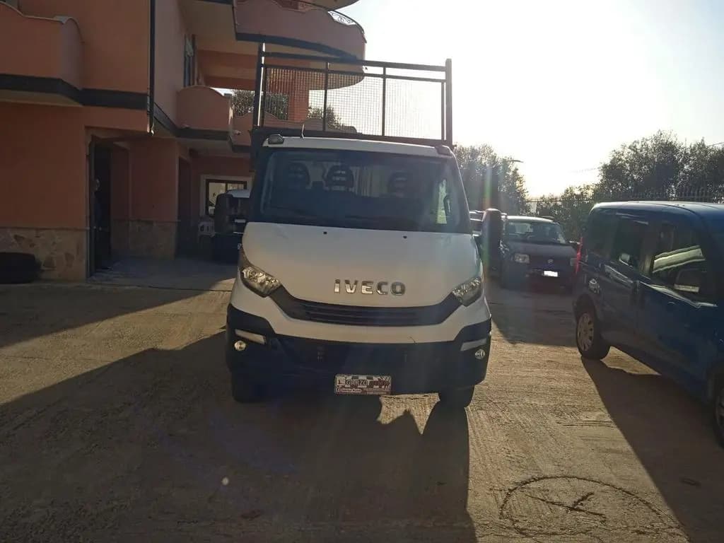 Main__Slider__Photo:Iveco Daily 35C12 2.3 RIBALTABILE TRILATERALE 12/2017-0