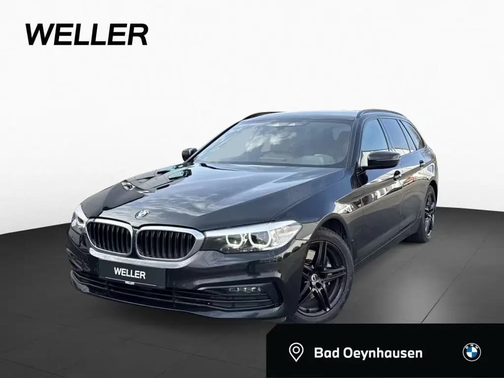 Main__Slider__Photo:BMW 530 d xDrive Tour. SPORT NavPr DA SHZ Kam AHK 18" 08/2018-0