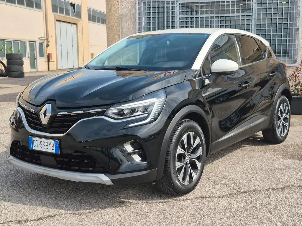 Main__Slider__Photo:Other Renault Captur Mild Hybrid 140 CV Techno 04/2024-1
