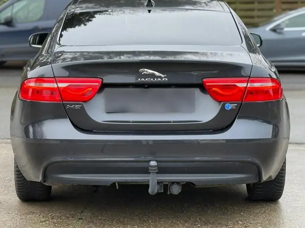 Main__Slider__Photo:Jaguar XE 2019 05/2019-1