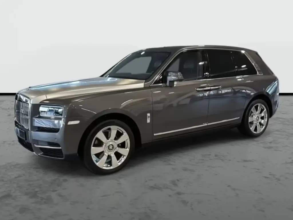 Main__Slider__Photo:Rolls-Royce Cullinan *PROVENANCE* 11/2019-0