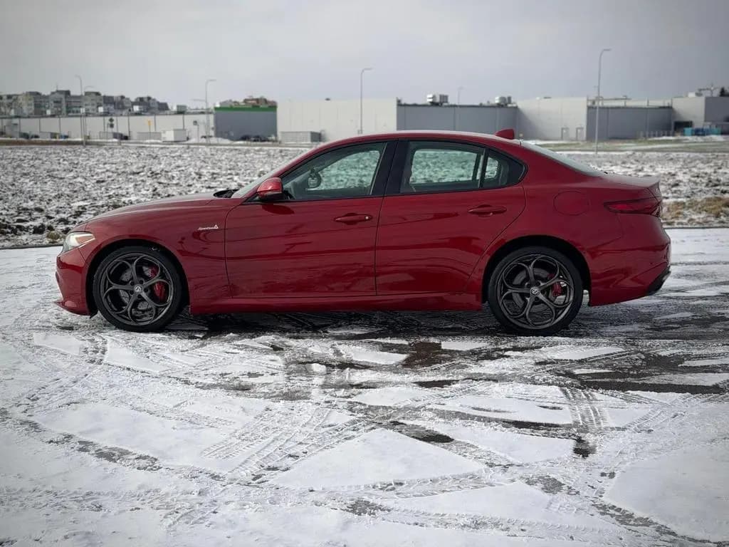 Main__Slider__Photo:Alfa Romeo Giulia Sportivo q4 04/2018-0