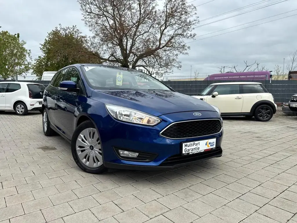 Main__Slider__Photo:Ford Focus Turnier Business Zahnriemen Neu Garantie 12/2016-1