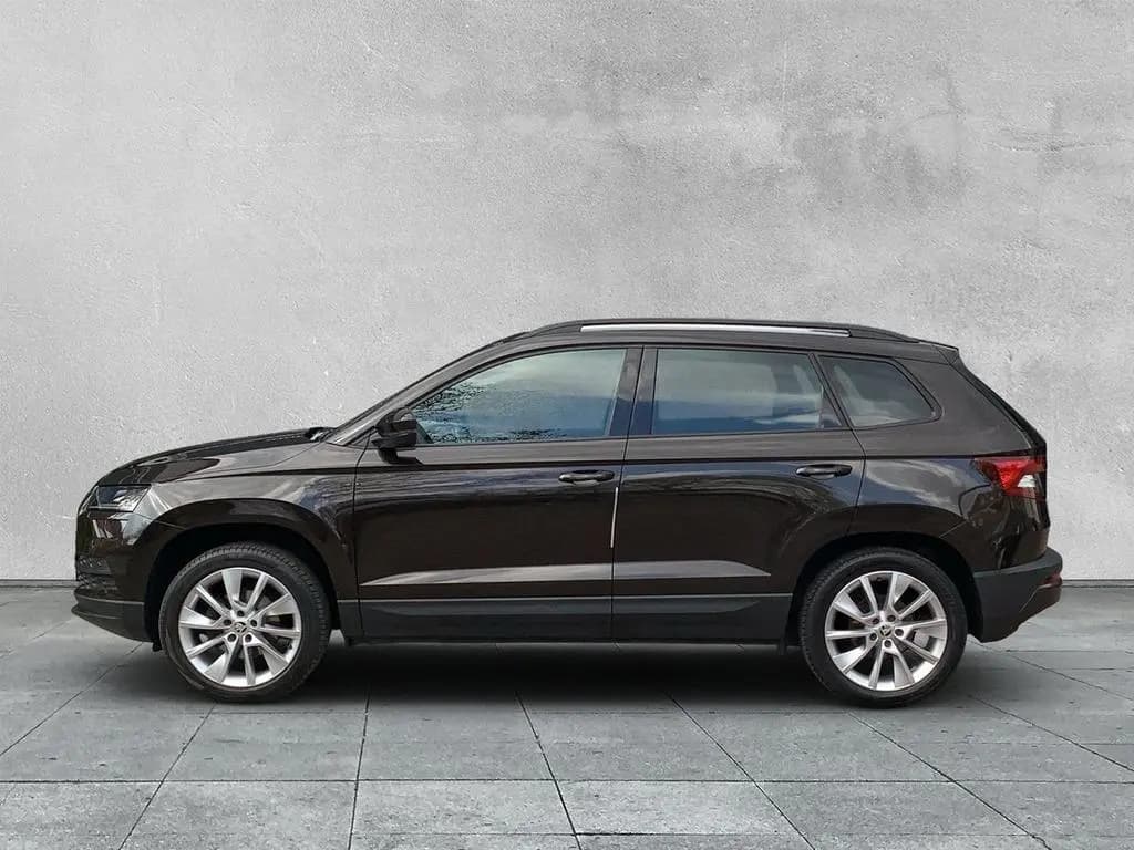 Main__Slider__Photo:Skoda Karoq 1.5 TSI ACT Style AHK+NAVI+SHZ+PDC+ACC+LED 11/2018-0