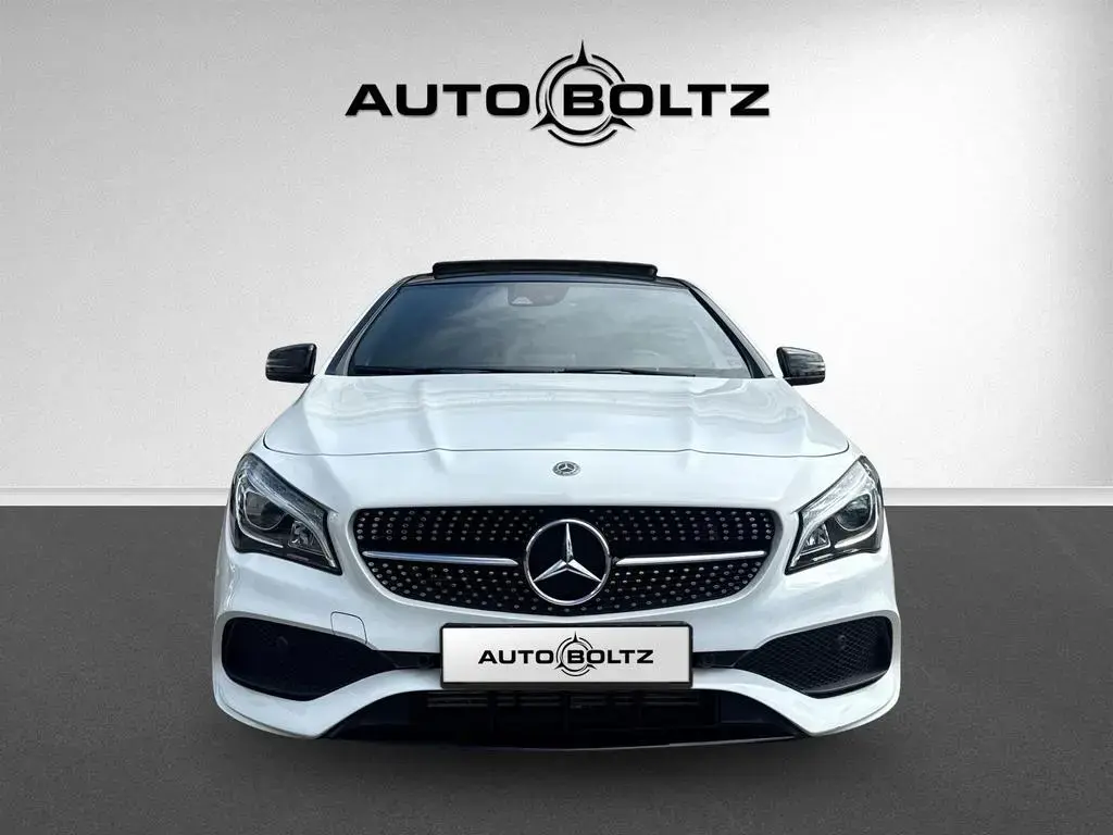 Main__Slider__Photo:Mercedes-Benz CLA-Class 200 AMG-Line Panoramadach Night-Paket 05/2018-1