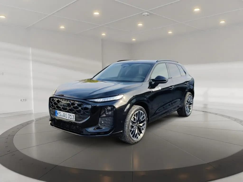 Main__Slider__Photo:Audi Q3 SUV quattro TFSI AHK PANO 03/2026-0