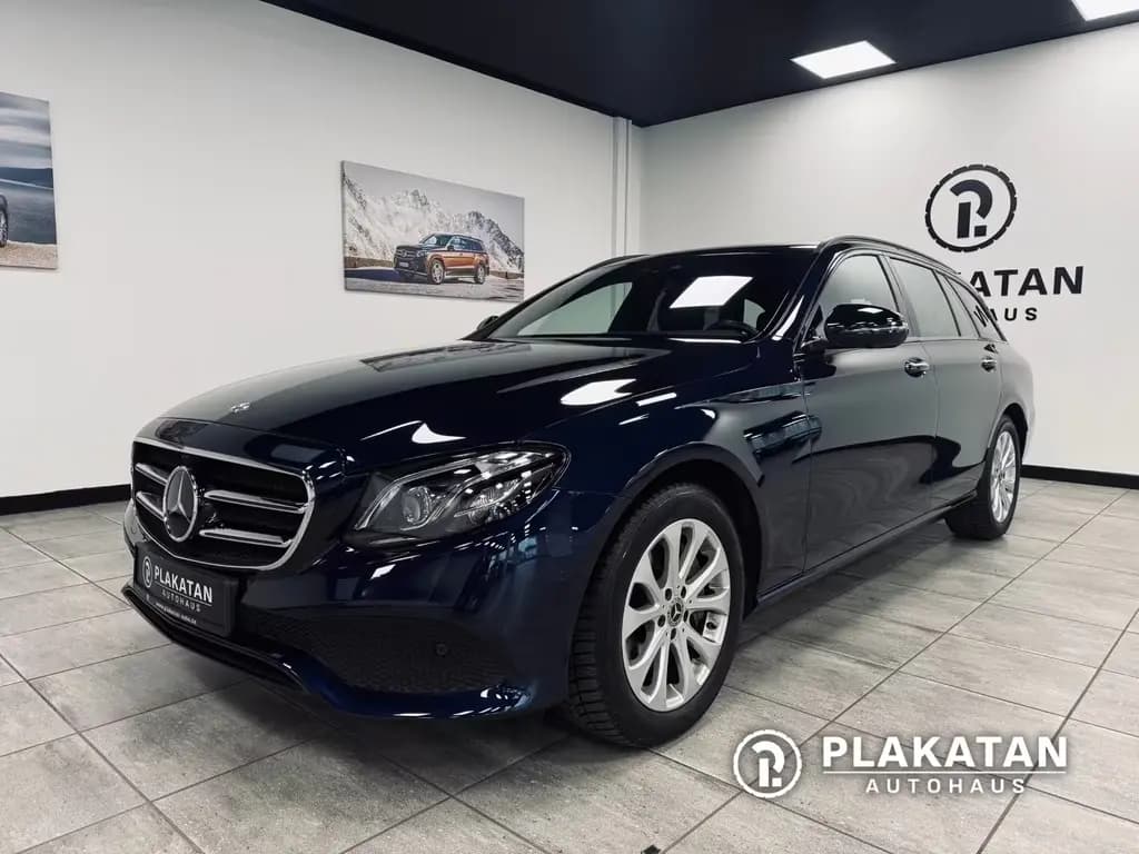 Main__Slider__Photo:Mercedes-Benz E-Class T 4Matic Burmester Memory Leder Assist 10/2018-0