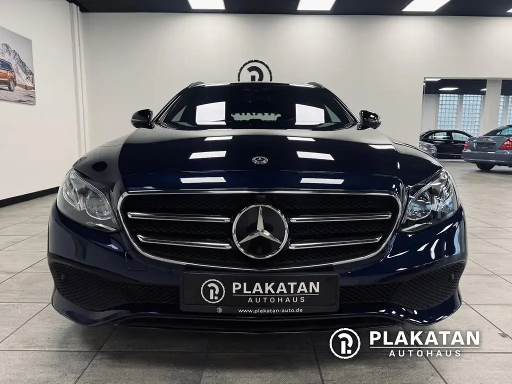Main__Slider__Photo:Mercedes-Benz E-Class T 4Matic Burmester Memory Leder Assist 10/2018-1