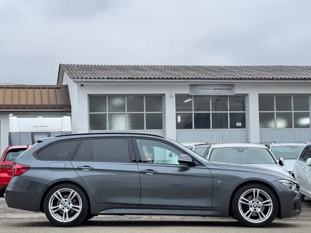 Main__Slider__Photo:BMW 3 Series 320 **M Sport Shadow**GARANTIE*8-FACH*HEAD-UP* 04/2019-1