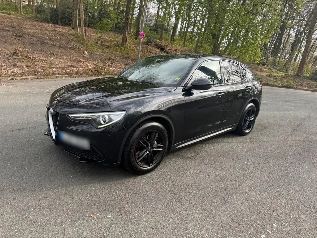 Main__Slider__Photo:Alfa Romeo Stelvio 2,2 L 05/2019-0