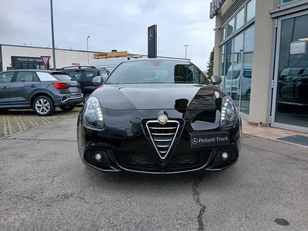 Main__Slider__Photo:Alfa Romeo Giulietta 1.6 JTDm-2 105 CV Veloce 05/2013-0