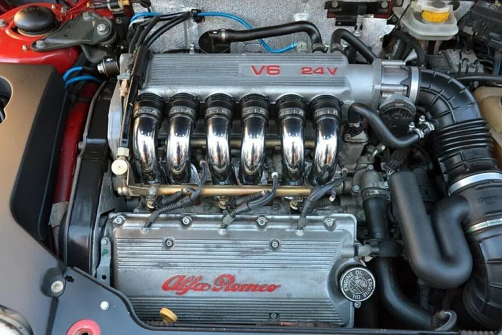 Main__Slider__Photo:Alfa Romeo GTV 3.0i V6 24V Lusso 03/2000-0