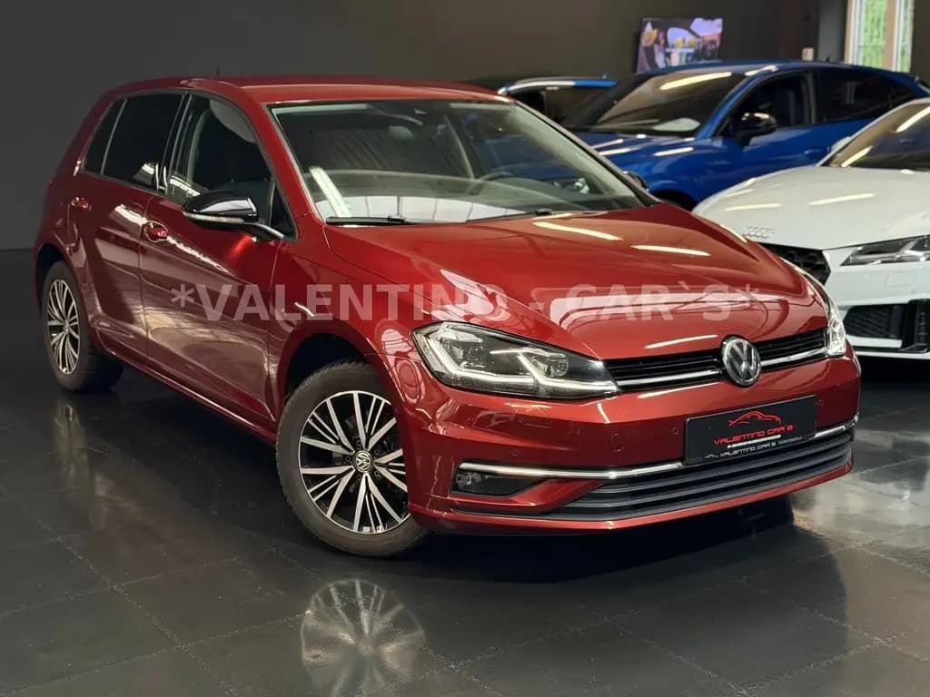 Main__Slider__Photo:Volkswagen Golf VII Lim. IQ.DRIVE/DSG/Dynaudio/Virtual/Assi 09/2019-0