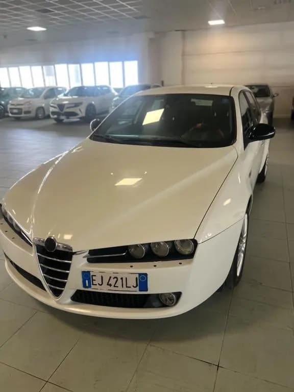 Main__Slider__Photo:Alfa Romeo 159 2.0 JTDm Sportwagon Eco Super 05/2011-0