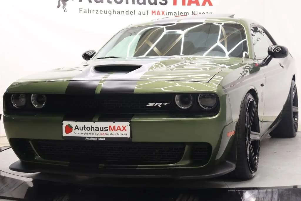 Main__Slider__Photo:Dodge Challenger SRT ScatPack~MB Design~SZH/SBL~Alpine 10/2019-0
