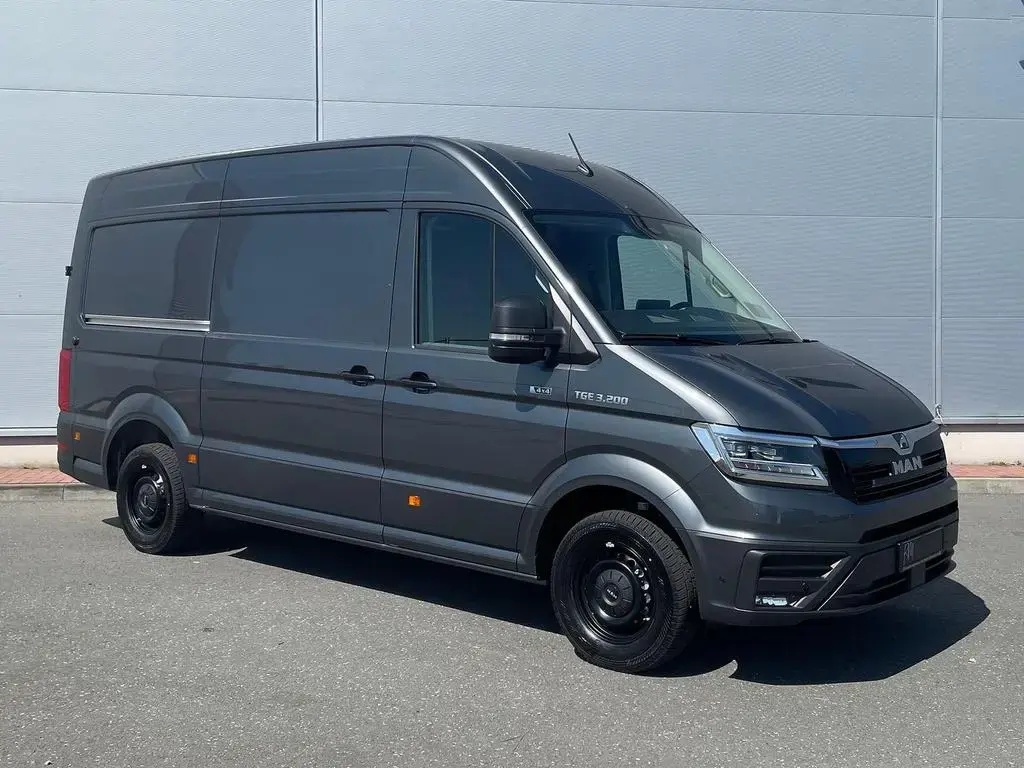 Main__Slider__Photo:MAN TGE 3.200 L3H3 Kasten 4x4 3-SITZE AHK ACC 05/2026-1
