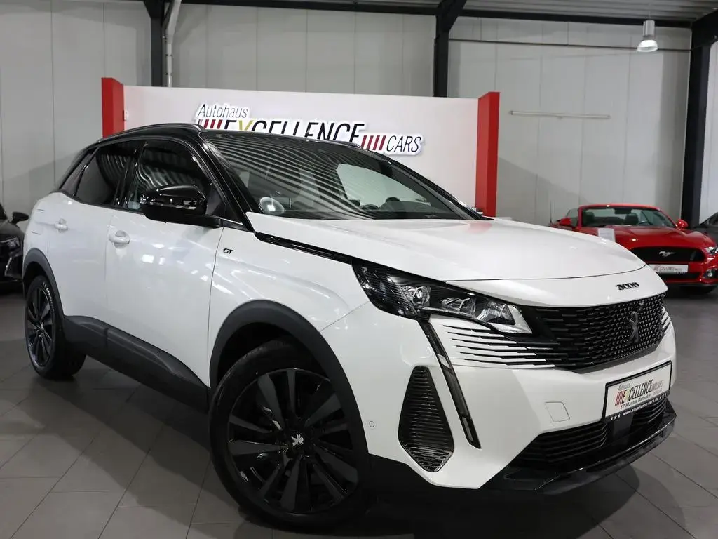 Main__Slider__Photo:Peugeot 3008 BLUE-HDI GT-SPORT / WHITE & BLACK / SCHÖN 07/2022-1