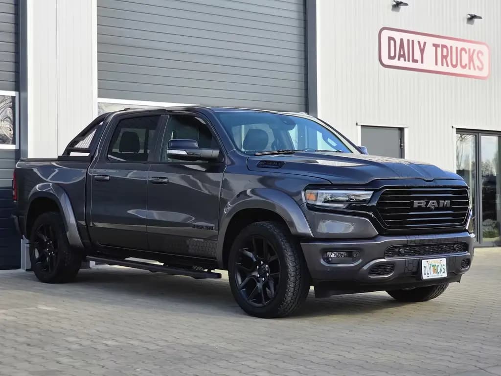 Main__Slider__Photo:Dodge RAM 1500 5.7 4x4 Bighorn Pano 12´´ LED Rollbar 02/2021-0