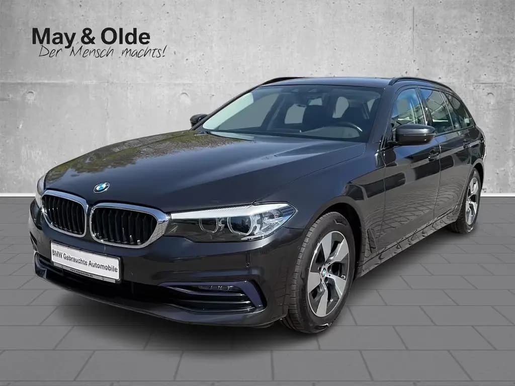 Main__Slider__Photo:BMW 520 d Touring Aut Sport Line Navi LED SHZ KLimaa 08/2019-0