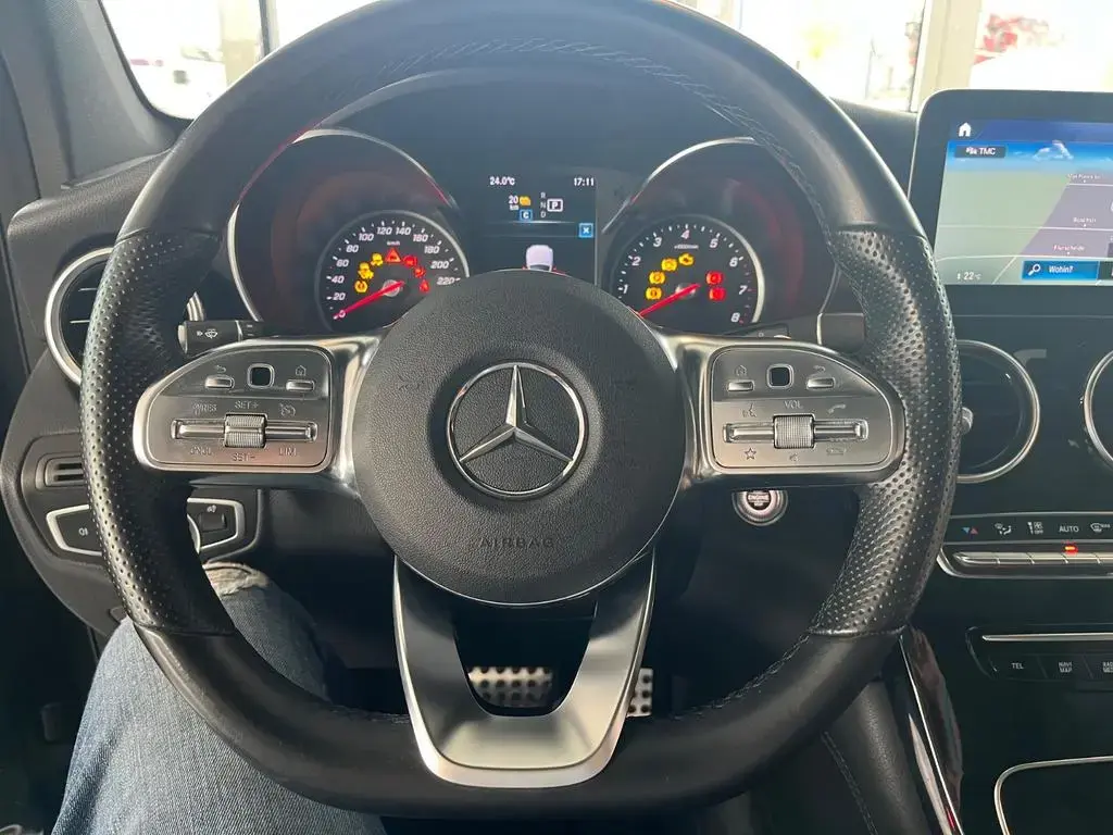 Main__Slider__Photo:Mercedes-Benz GLC-Class 300 e 4MATIC Autom. - 02/2021-1