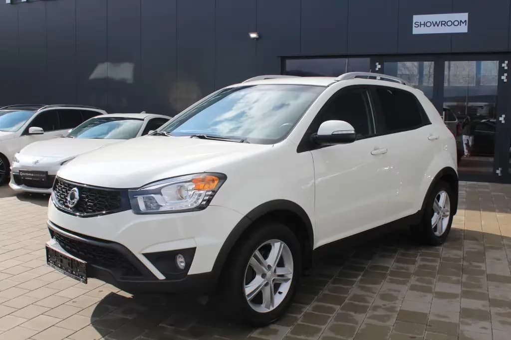 Main__Slider__Photo:Ssangyong Korando 2.0 4x4 1-Hand/Automatik/ 05/2015-0
