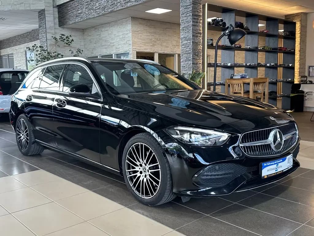 Main__Slider__Photo:Mercedes-Benz C 220 T d Avantgarde R.Cam Navi Tempomat LED AHK 01/2022-0