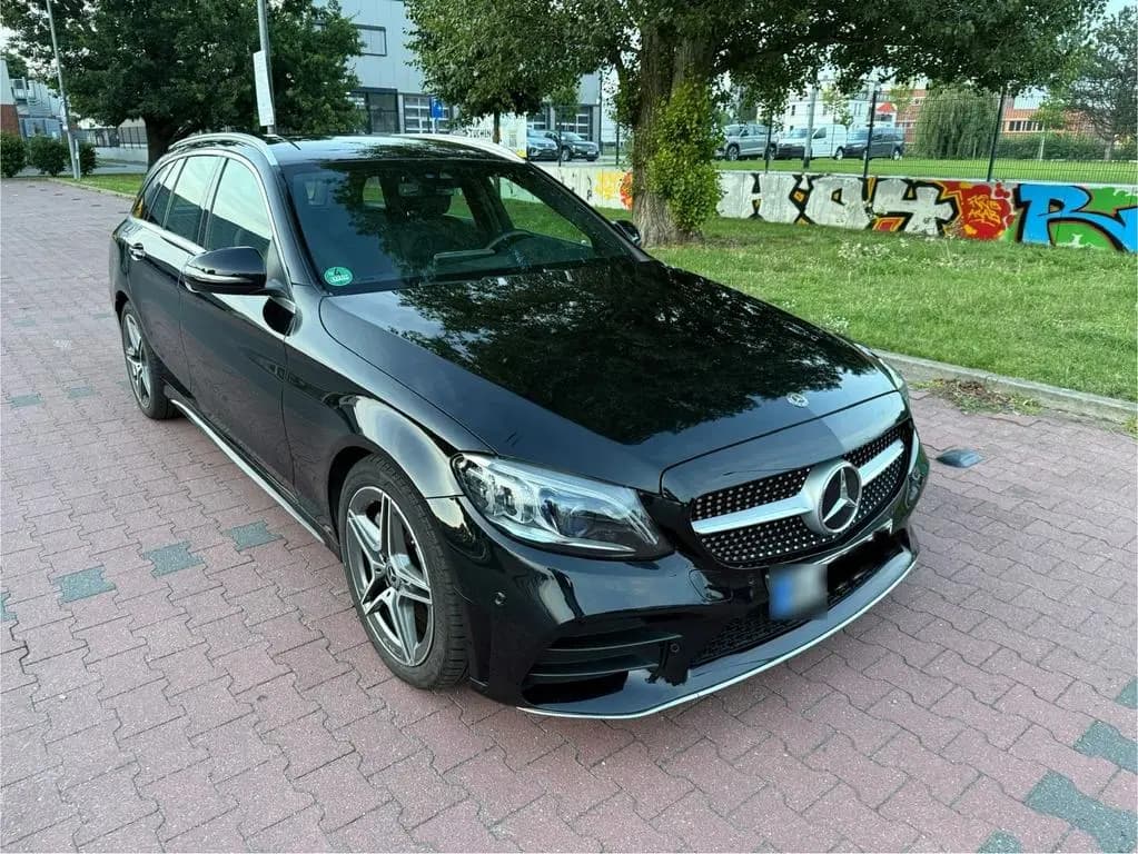 Main__Slider__Photo:Mercedes-Benz C-Class 300 T Amg Line - Unfallfre... 10/2018-0