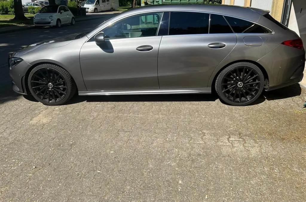 Main__Slider__Photo:Mercedes-Benz CLA-Class 220 Shooting Break 194 PS 02/2019-0
