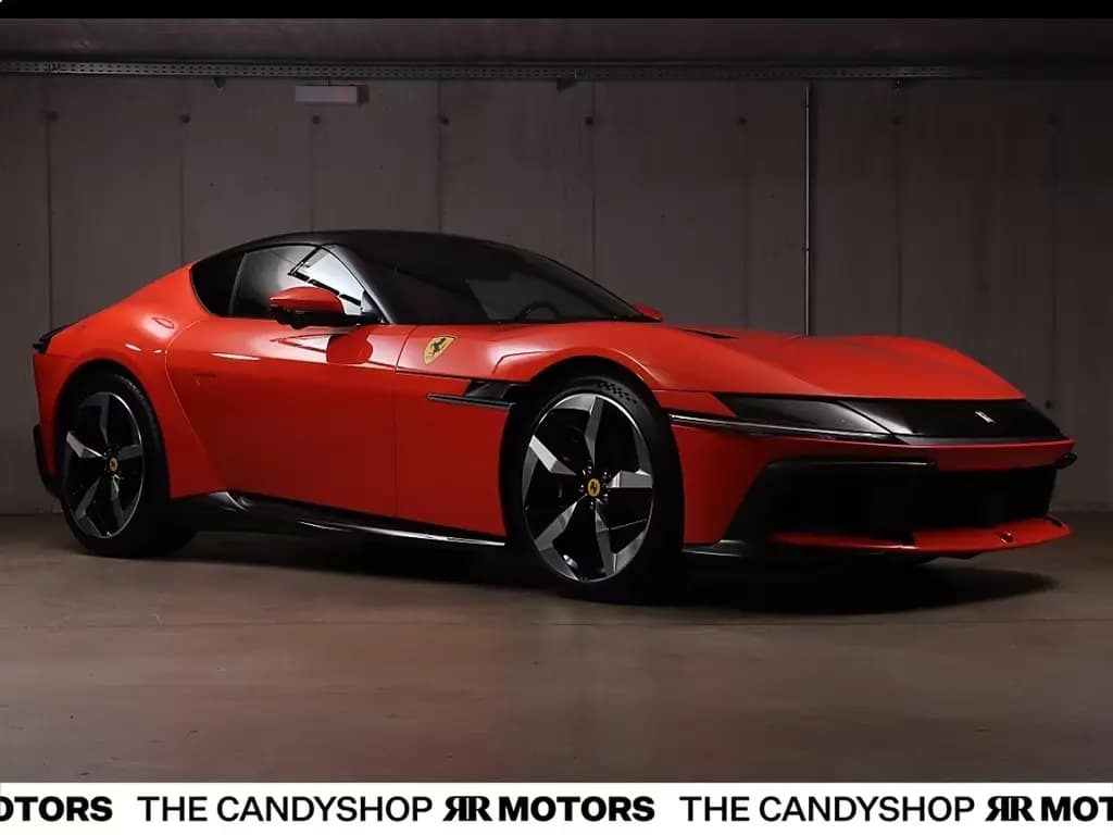 Main__Slider__Photo:Ferrari 12 Cilindri *Sonderfarbe*NEUWAGEN*Mega_Spec* 04/2025-0