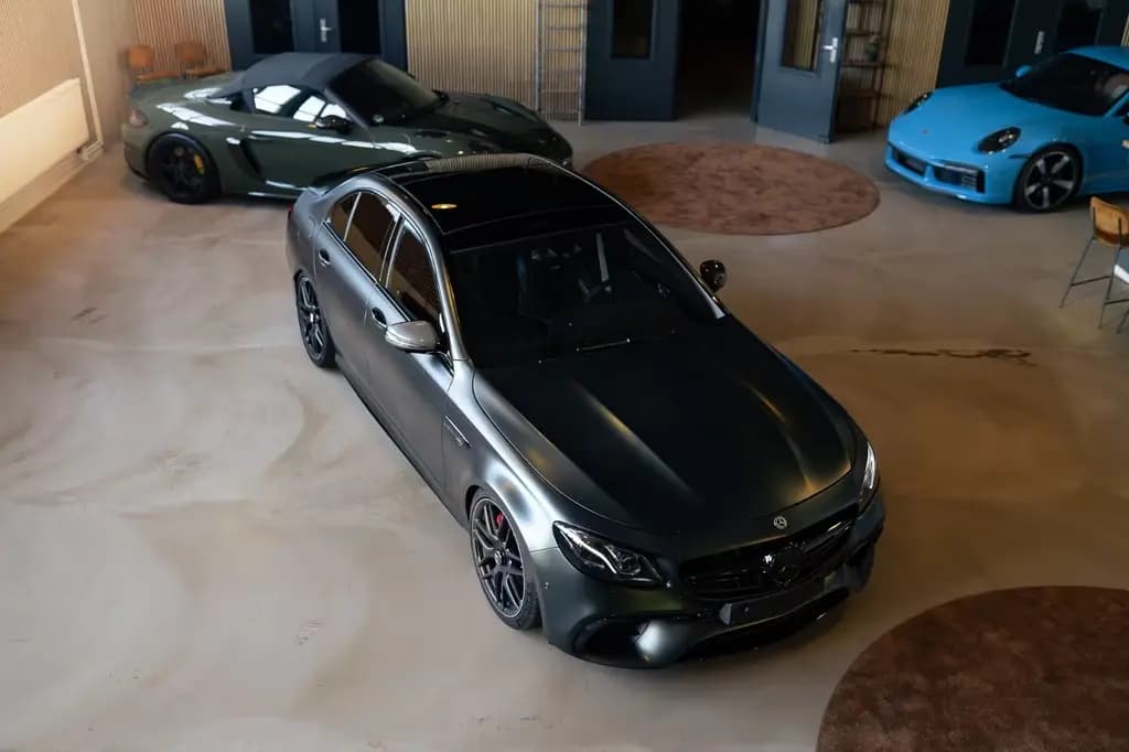 Main__Slider__Photo:Mercedes-Benz E-Class 63 AMG S | 4 Matic | 1000 PS+ | Burmester 01/2019-0