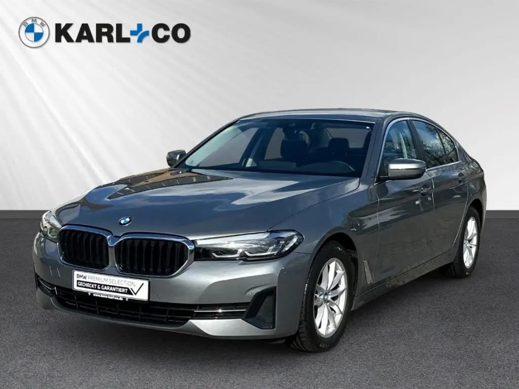 Main__Slider__Photo:BMW 5 Series 520 d Limousine Sportsitze Alarm Lordosenstütze 06/2023-0