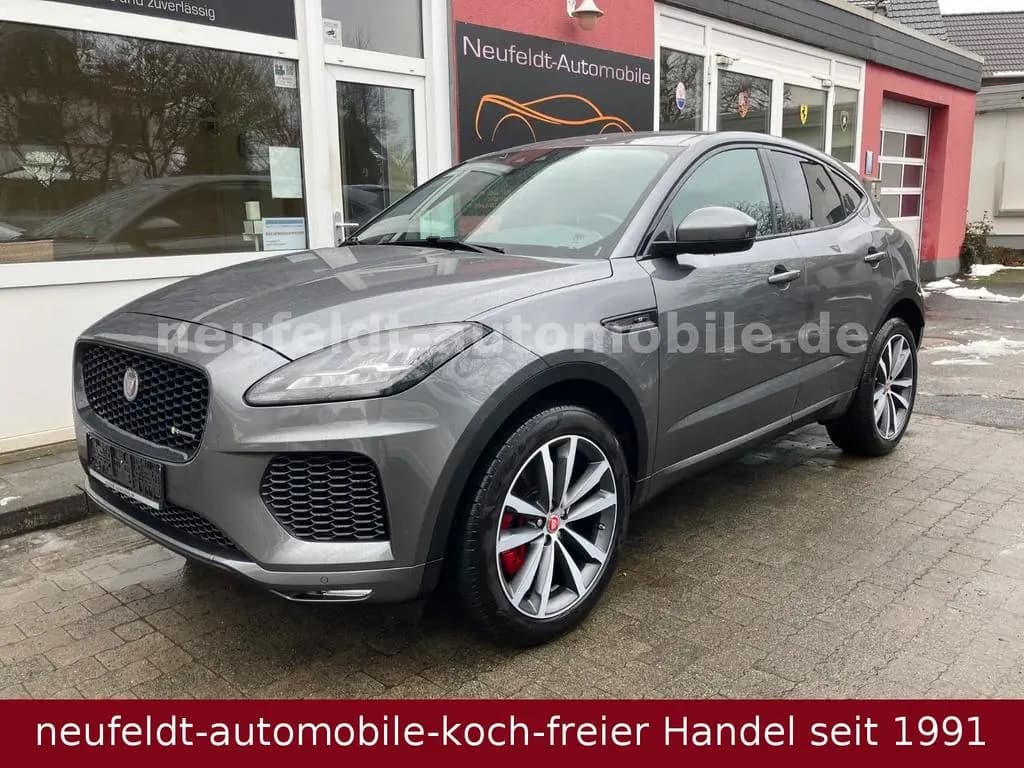 Main__Slider__Photo:Jaguar E-Pace R-Dynamic S Performance Pano Matrix AHK 08/2020-0
