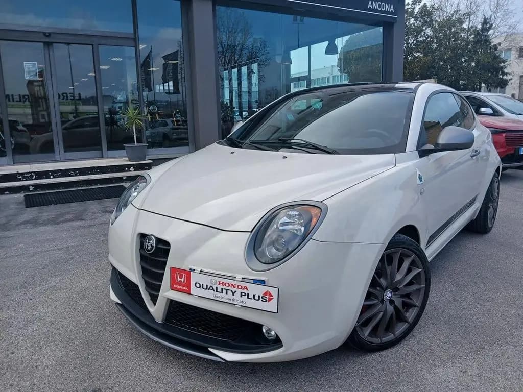Main__Slider__Photo:Alfa Romeo MiTo 1.4 T 170 CV M.air S&S Quadrifog 06/2010-0