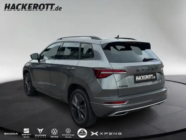 Main__Slider__Photo:Skoda Karoq Sportline 1.5 TSI DSG Navi ACC Rückfahrk. 08/2024-1
