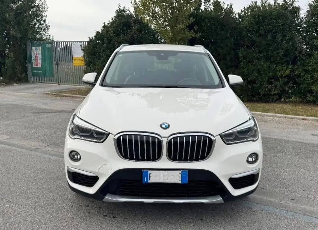 Main__Slider__Photo:BMW X1 Bmw X1 sDrive18d Sport 02/2019-0