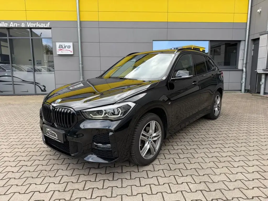 Main__Slider__Photo:BMW X1 sDrive 18 d/M SPORTPAKET/LED/KAMERA/LEDER/AUT 08/2021-1