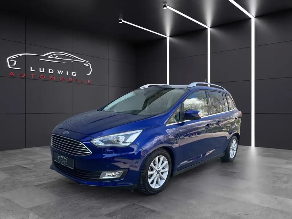 Main__Slider__Photo:Ford Grand C-Max Grand C-MAX Titanium/AHK/1HAND 12/2016-0