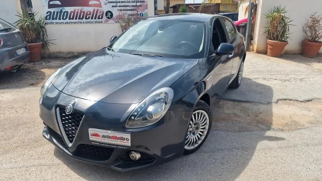 Main__Slider__Photo:Alfa Romeo Giulietta 1.6 JTDm 120 CV Business 07/2017-0