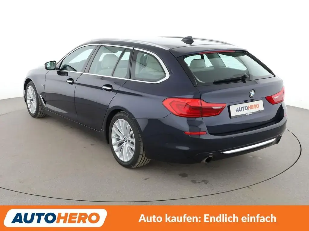 Main__Slider__Photo:BMW 5 Series 530i Luxury Line Aut.*NAV*HUD*ACC*360CAM*PDC 03/2018-1