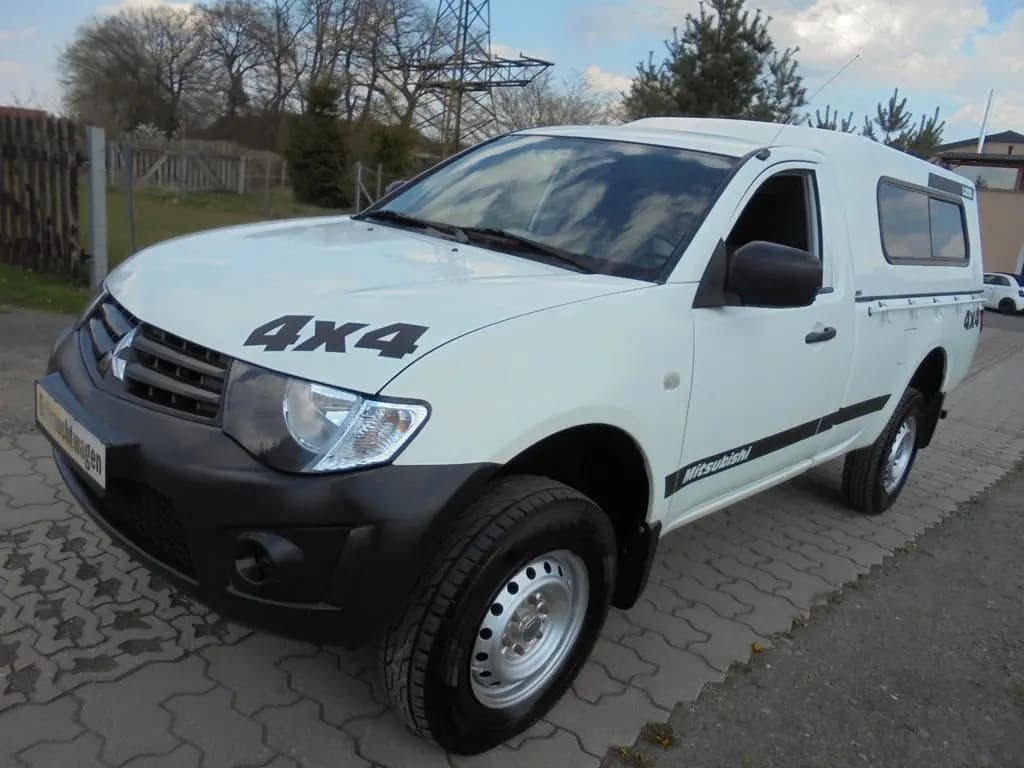 Main__Slider__Photo:Mitsubishi L200 2.5 DI - D Hardtop KLIMA AHK 70 Tkm!! 08/2015-0