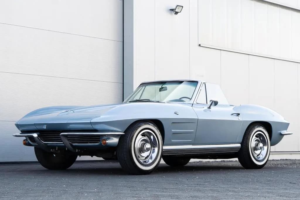 Main__Slider__Photo:Corvette C2 Stingray Cabrio 327 cui 365PS H-Zulassung 02/1964-0
