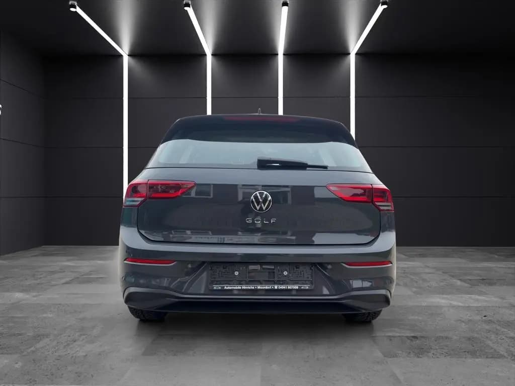 Main__Slider__Photo:Volkswagen Golf VIII Lim. Life 08/2020-0